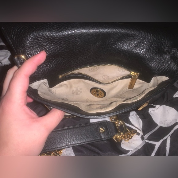 Gorgeous TORY BURCH clutch + gold chain - Picture 4 of 4